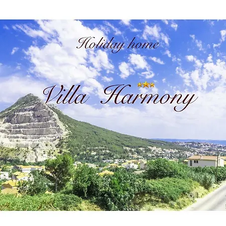 Holiday Harmony Semesterbostad